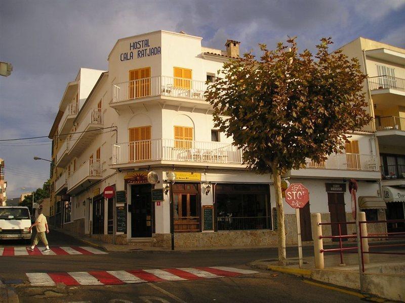 Hostal Cala Ratjada Экстерьер фото