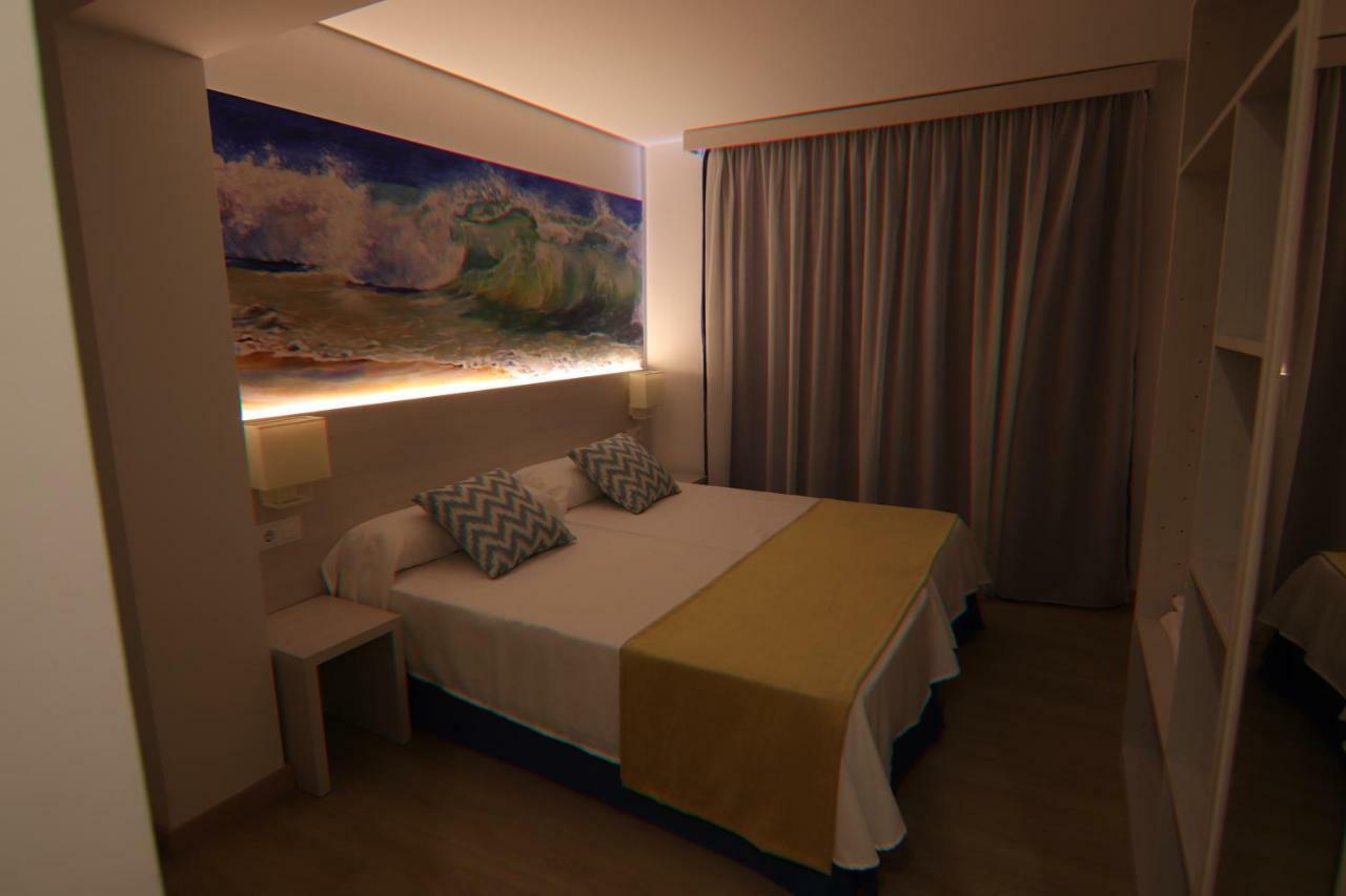 Hostal Cala Ratjada Экстерьер фото