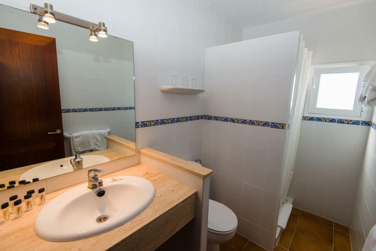 Hostal Cala Ratjada Экстерьер фото